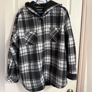 Realtree Black Sherpa-Lined Jacket with Camo Trim